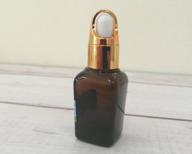 ขวดอโรม่าทรงเหลี่ยม 15 ml
